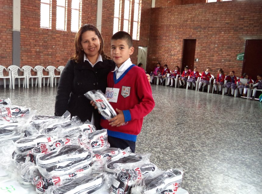 Donación de la Fundación Shoes to the World