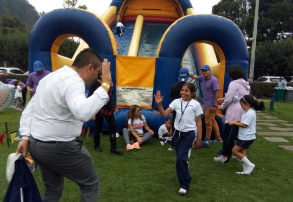 Invitación para el Día de la Familia Gimnasio Campestre San Rafael